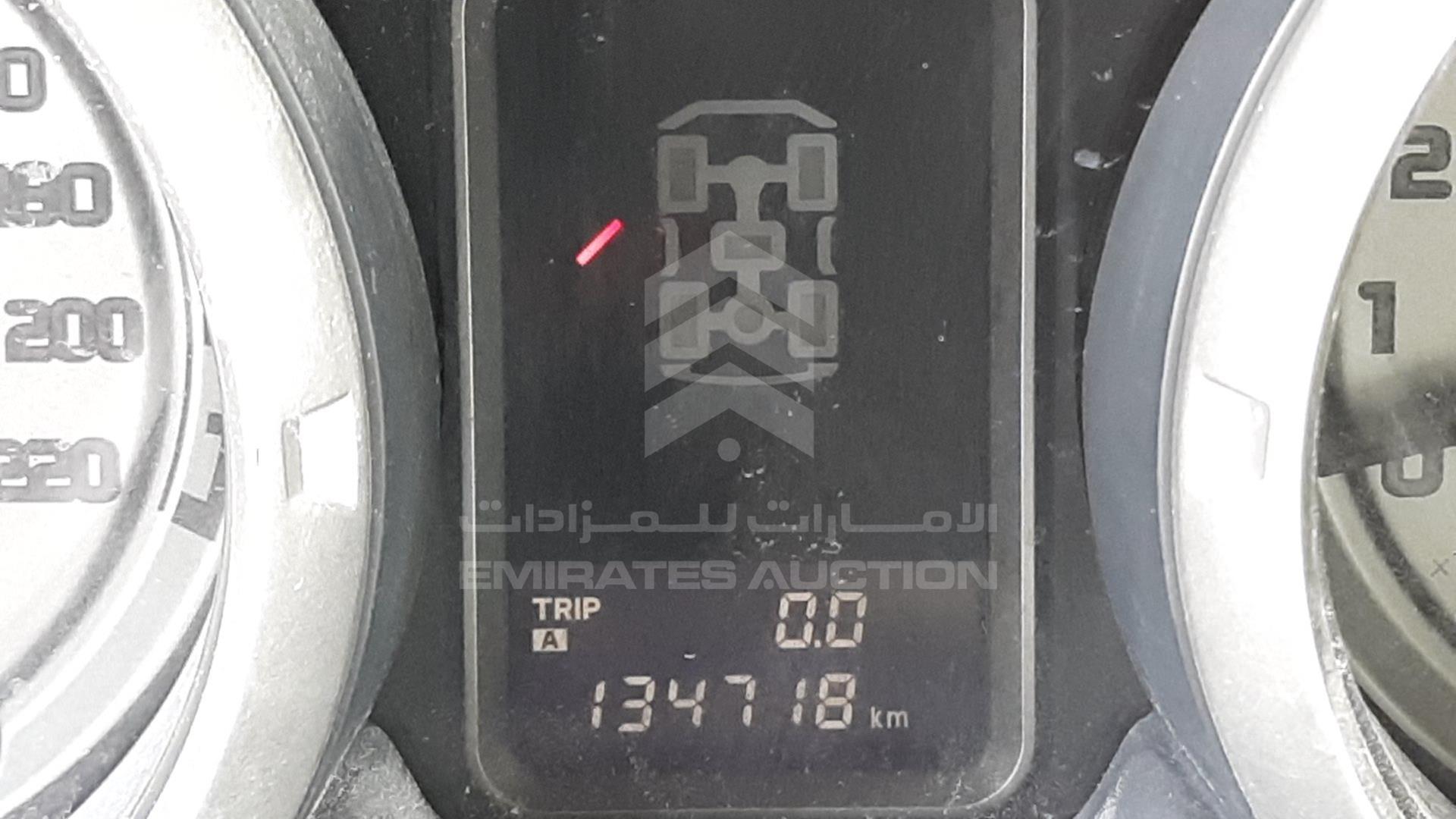 2011 MITSUBISHI PAJERO VIN: JMYLRV95WBJ709201