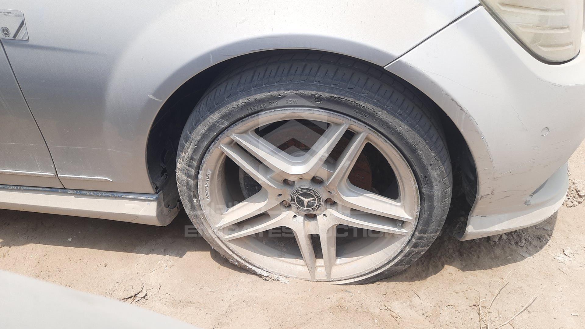 0 MERCEDES C 300 VIN: WDDGF5EBXBA504210