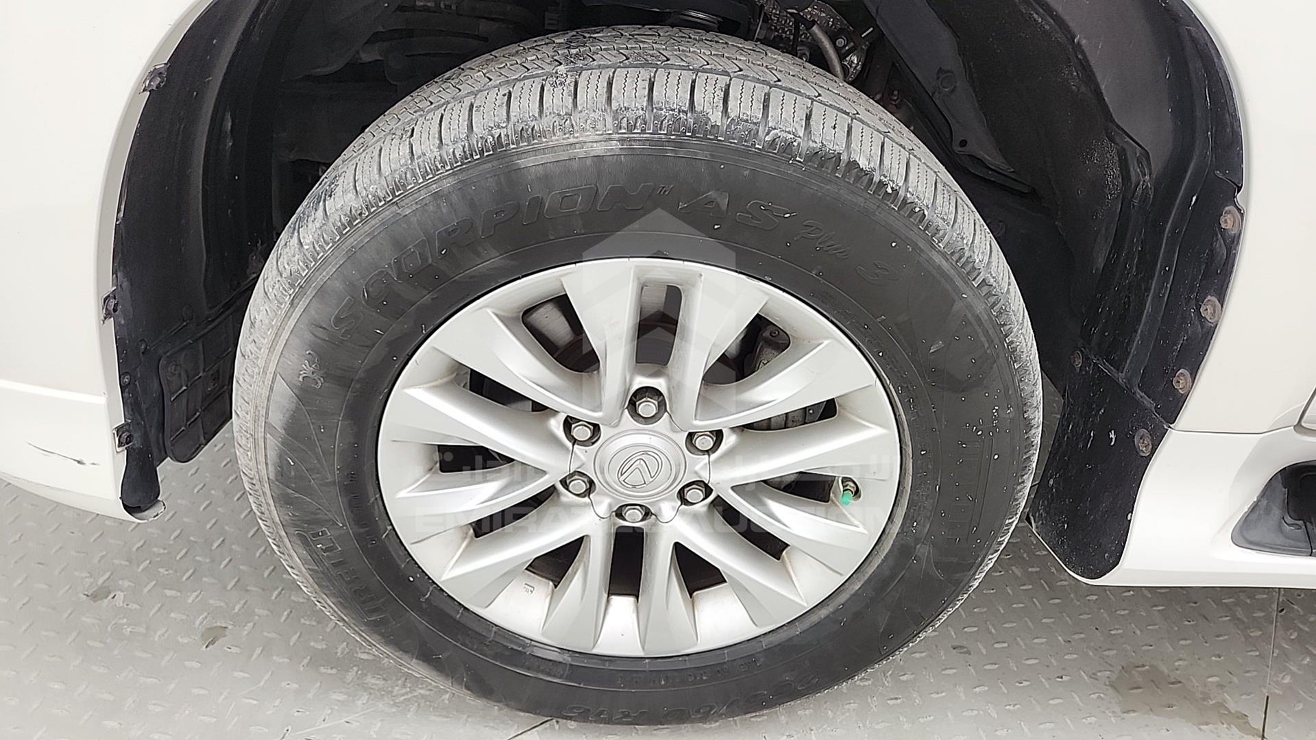 2016 LEXUS GX 460 VIN: JTJJM7FX6G5123043