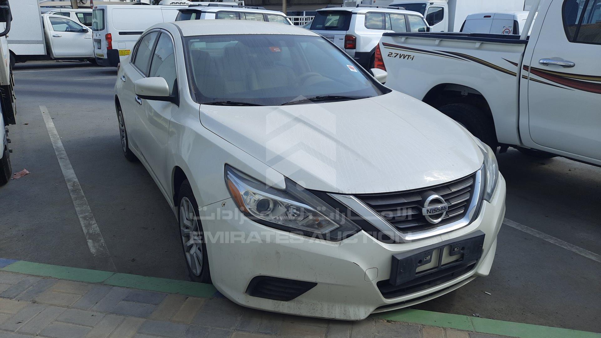 2018 NISSAN ALTIMA VIN: 1N4AL3A98JC274160