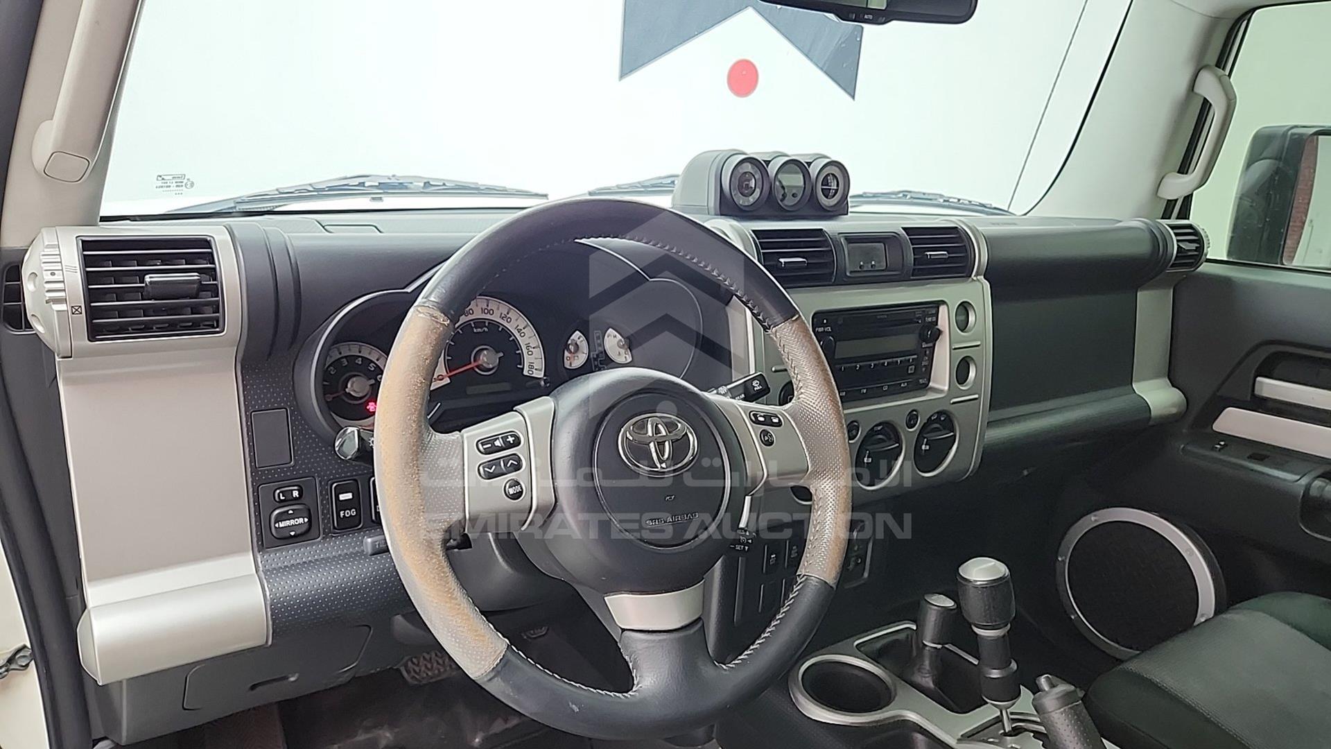 2014 TOYOTA FJ CRUISER VIN: JTEBU11F6EK199441
