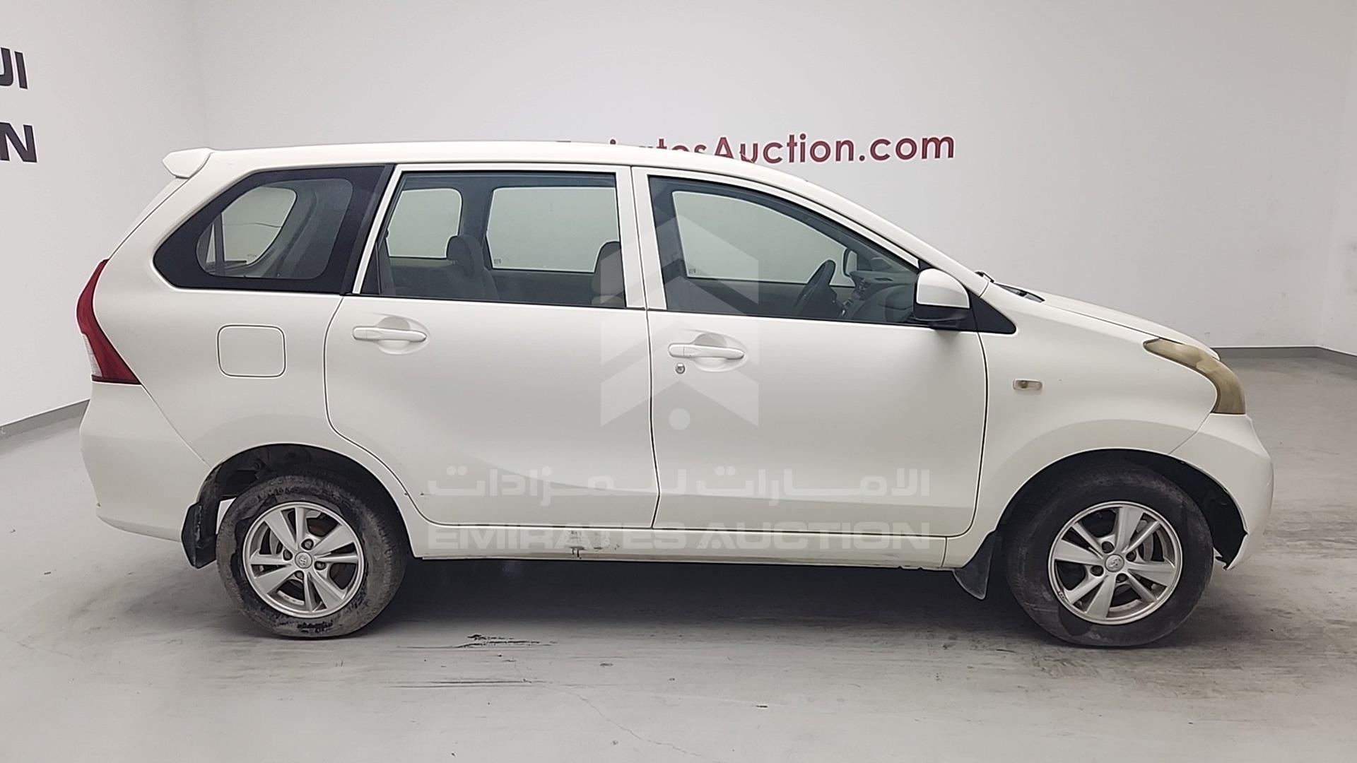 2015 TOYOTA AVANZA VIN: MHKMC13F0FK018371