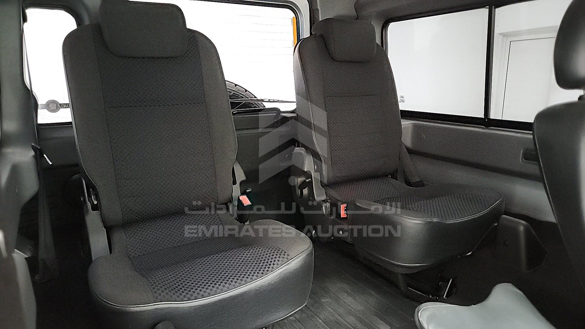 2010 LAND ROVER DEFENDER VIN: SALLDVBS8AA794793