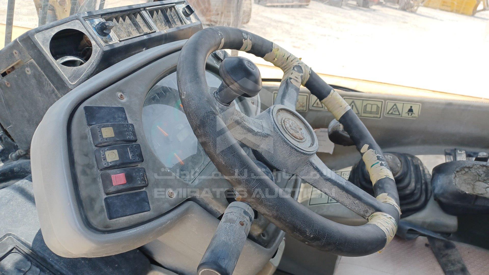 2007 CATERPILLAR TH360B VIN: YC5000000TBH00391