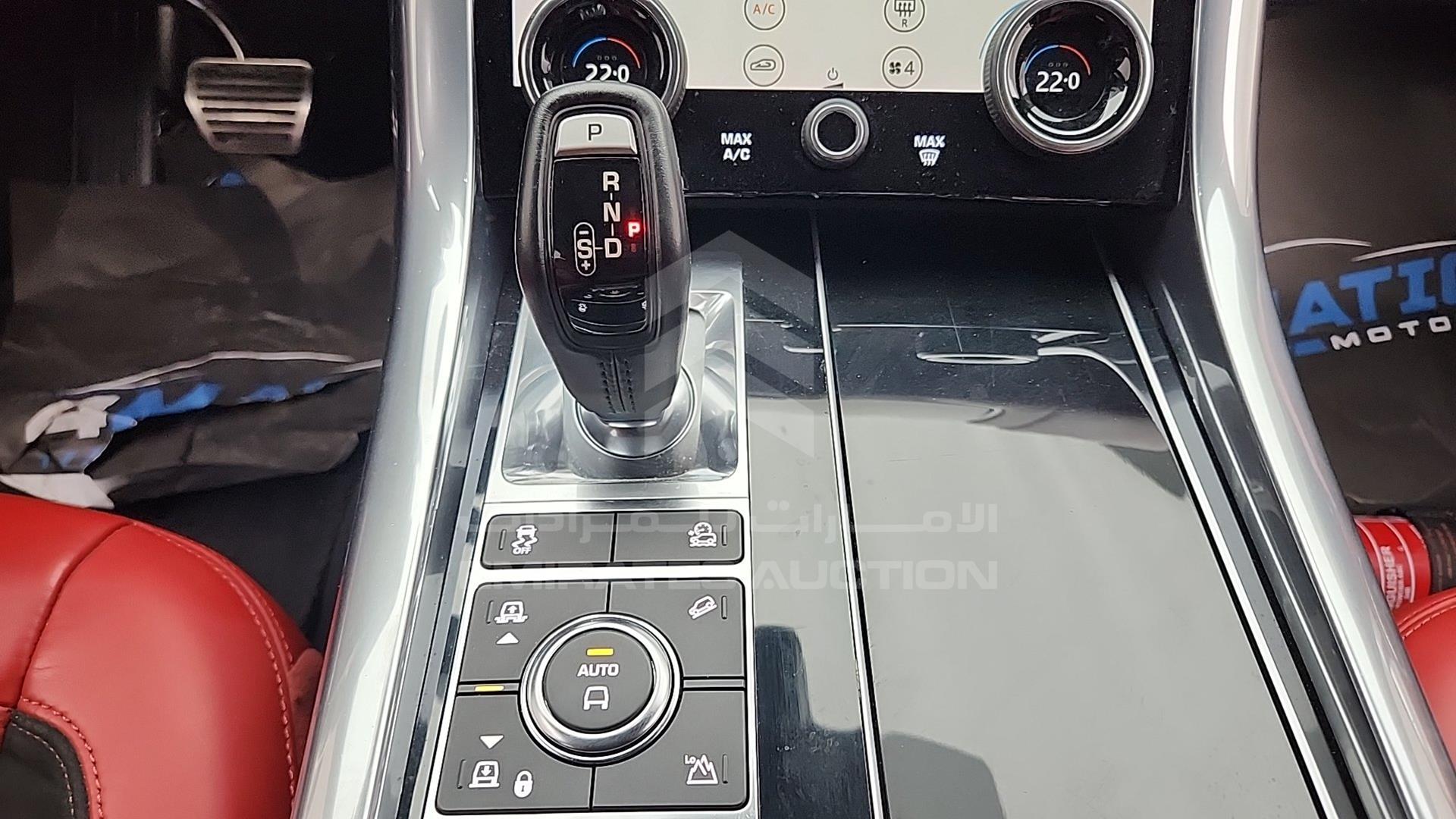 2018 RANGE ROVER SPORT VIN: SALWA2BE9JA182409