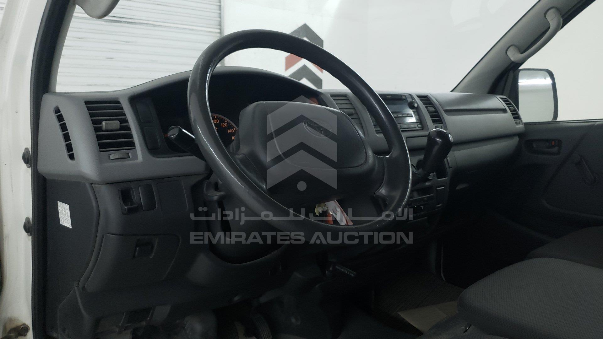 JTFHX02P2D0079967 - 2013 Toyota Hiace - #352830