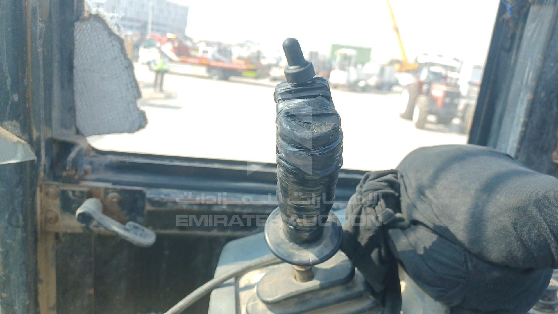 2002 CATERPILLAR --- VIN: 4MZ00101