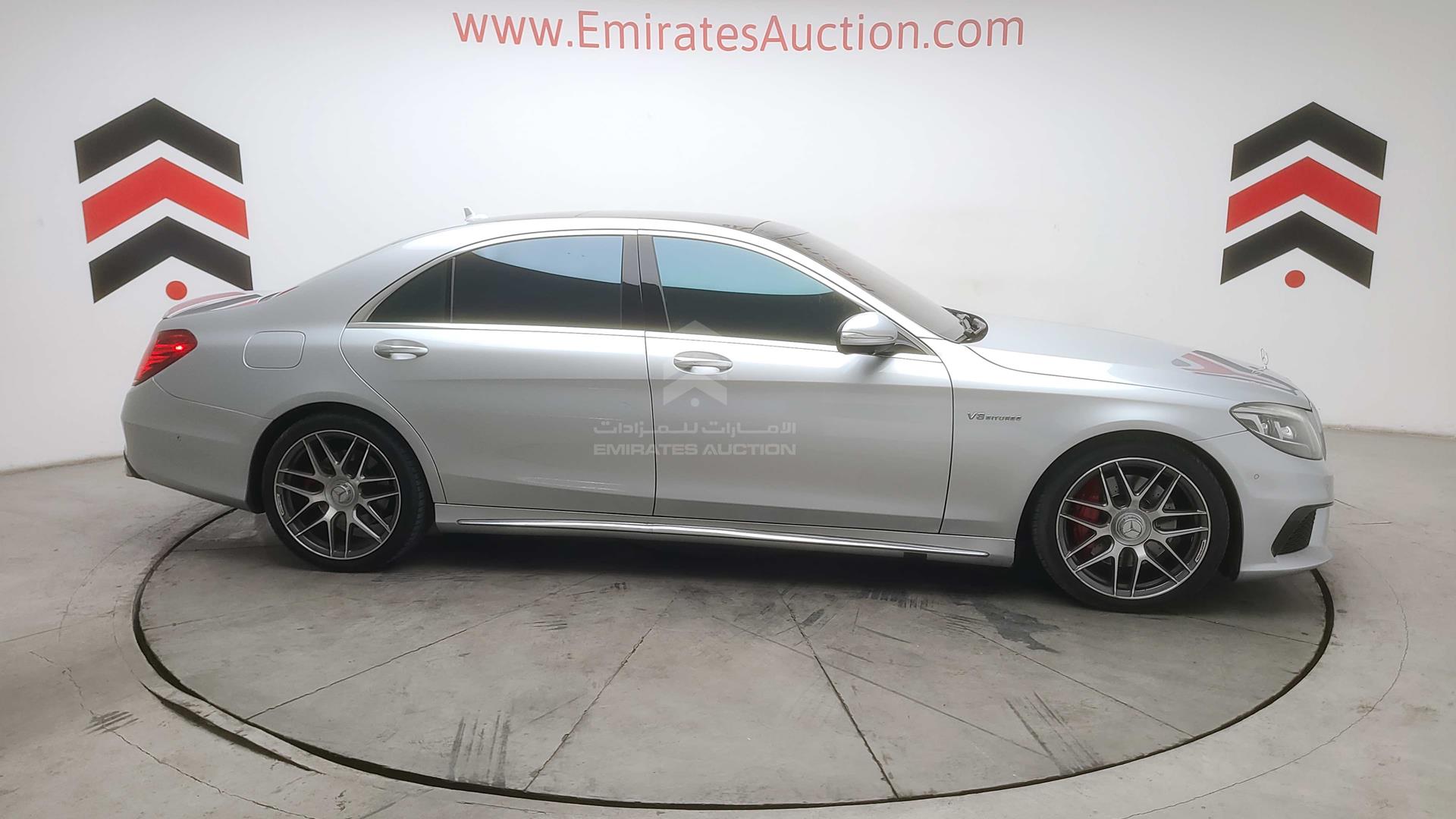2016 MERCEDES S 550 VIN: WDDUG8FB1GA222285