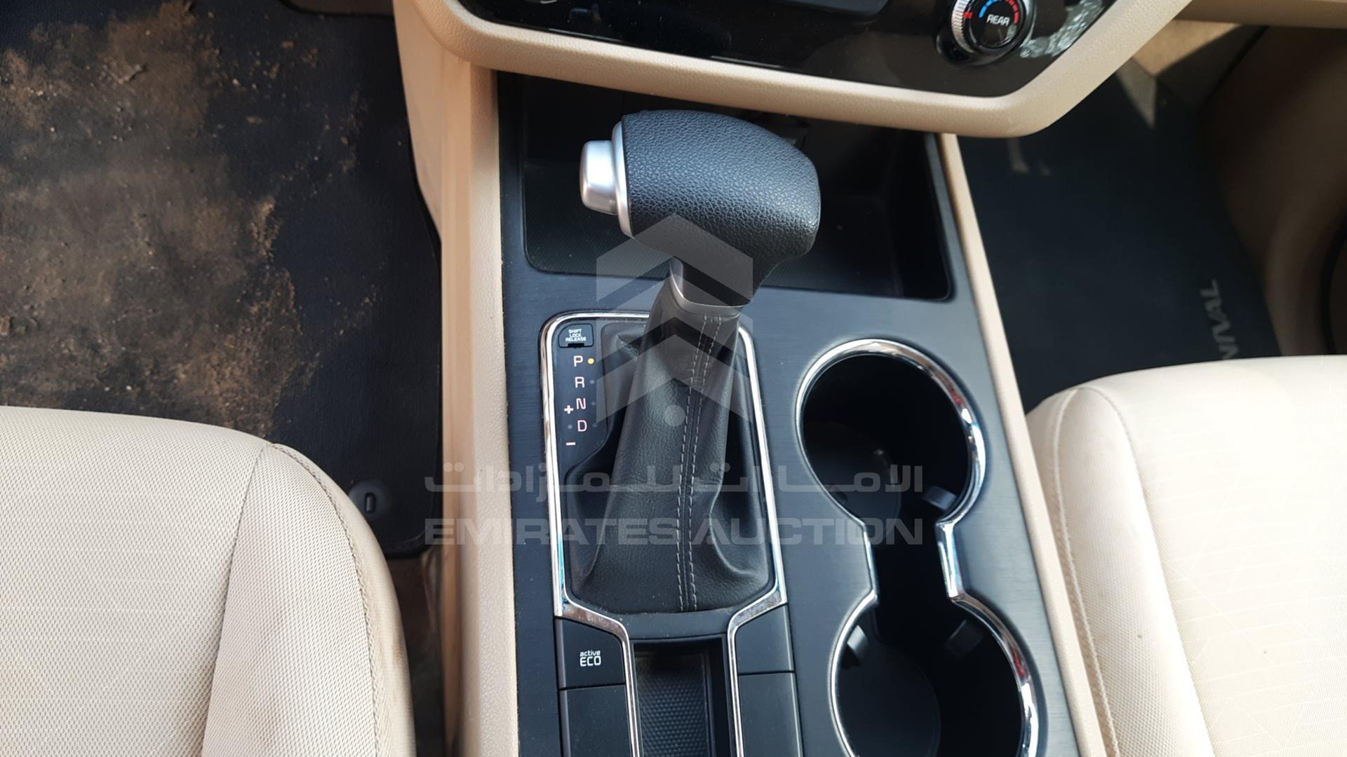 2020 KIA CARNIVAL VIN: KNAMB8125L6645493