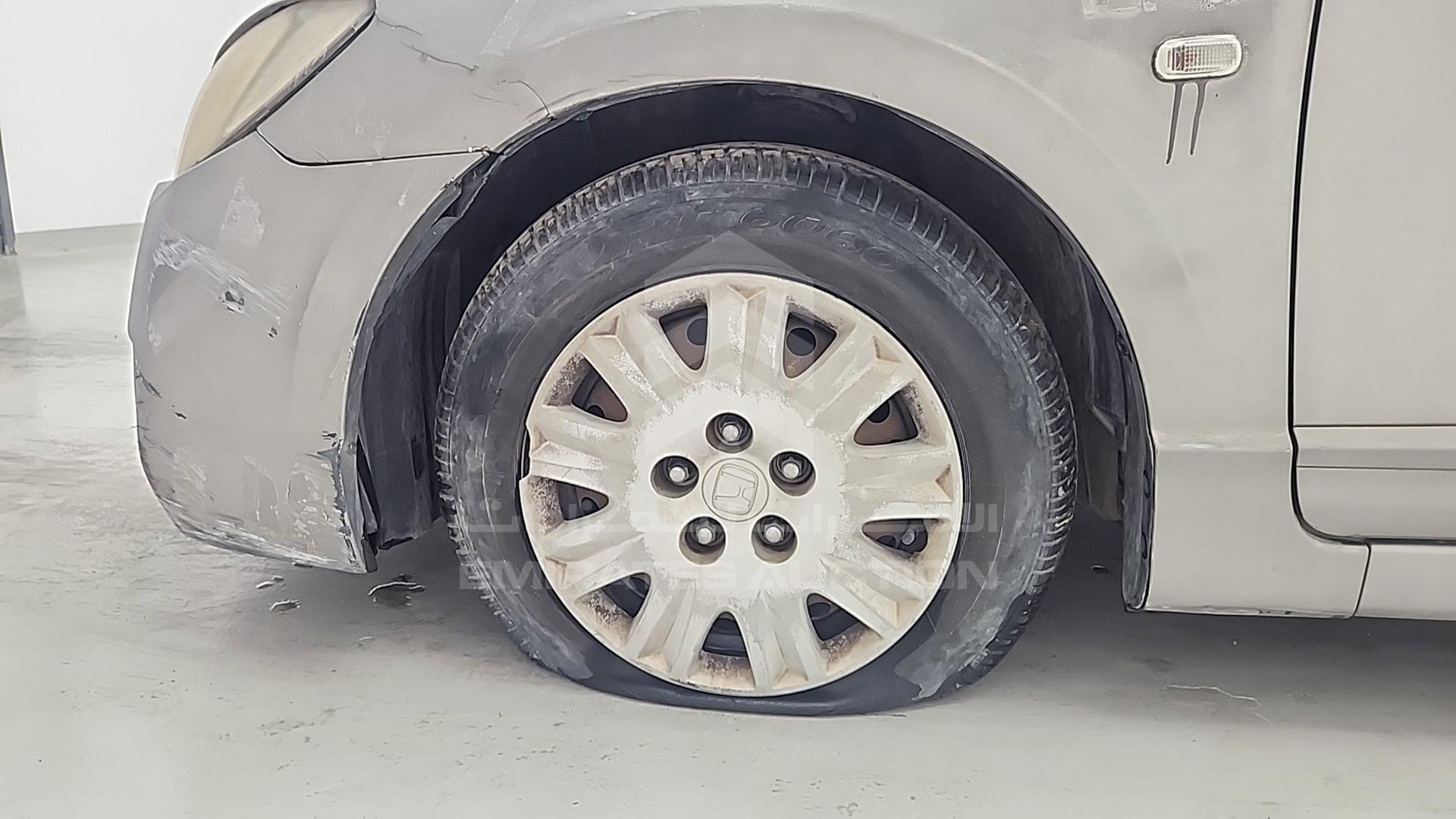 2007 HONDA CIVIC VIN: JHMFD16217S413104