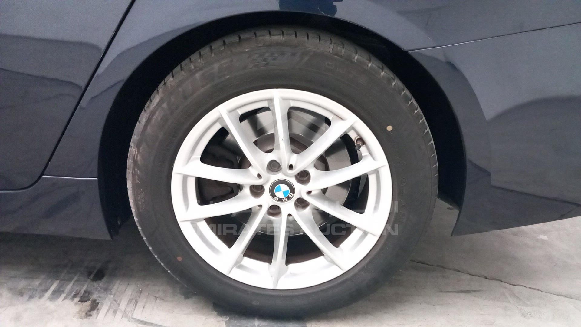 2020 BMW 520 VIN: WBAJL1A01LBM40329