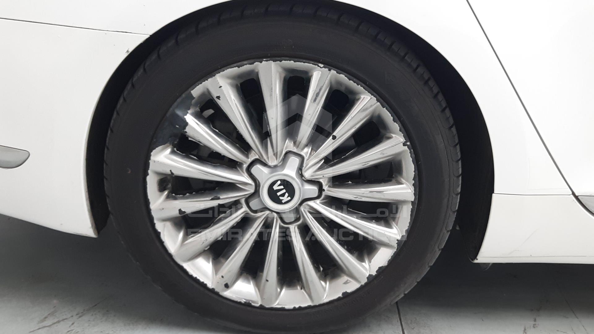 2015 KIA K 900 VIN: KNALW4D40F6018937