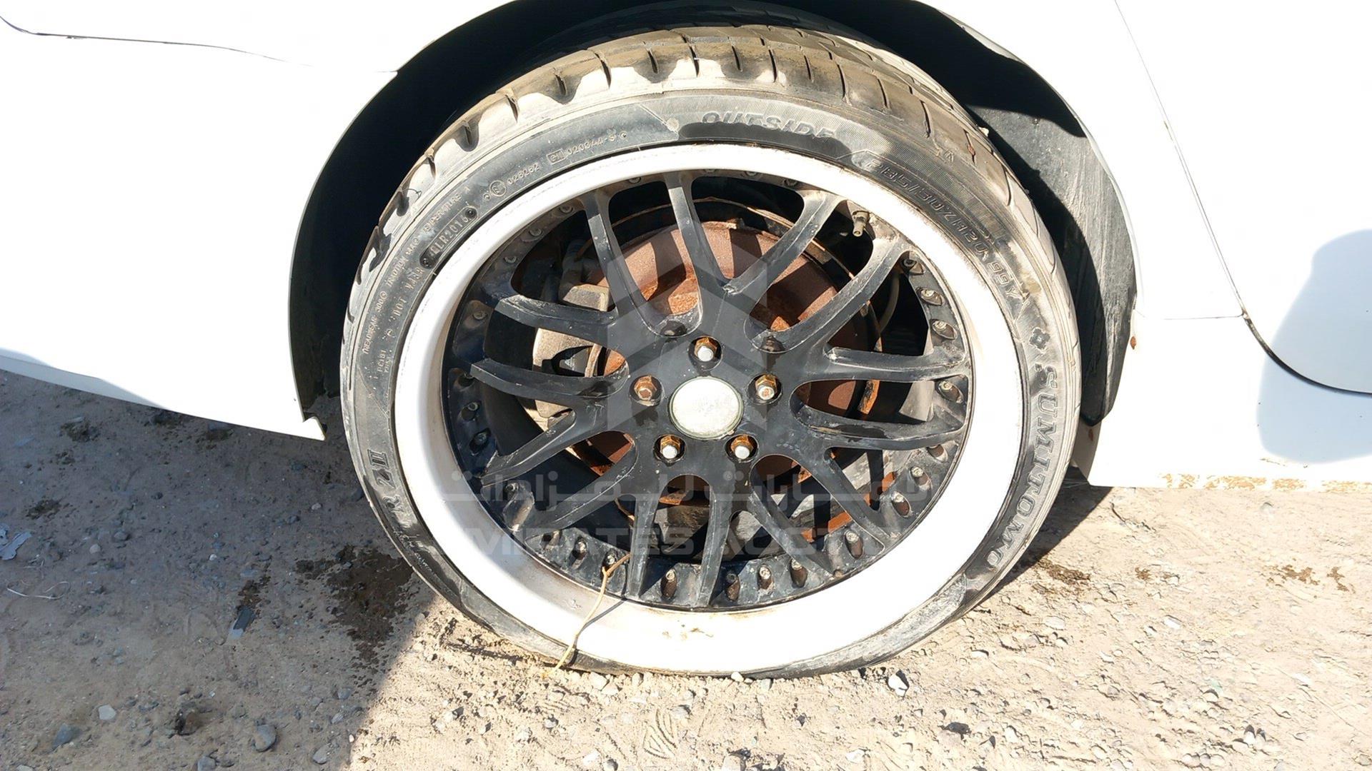 2008 CHEVROLET LUMINA VIN: 6G1EK52B98L115200
