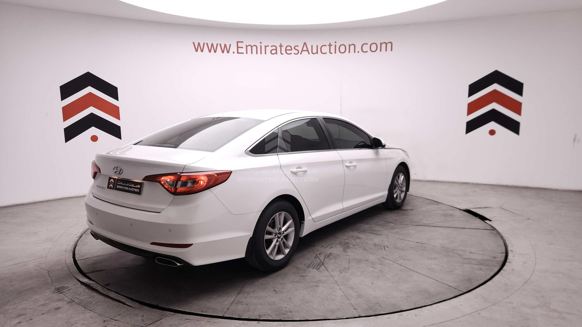 2017 HYUNDAI SONATA VIN: KMHE241G1HA289135