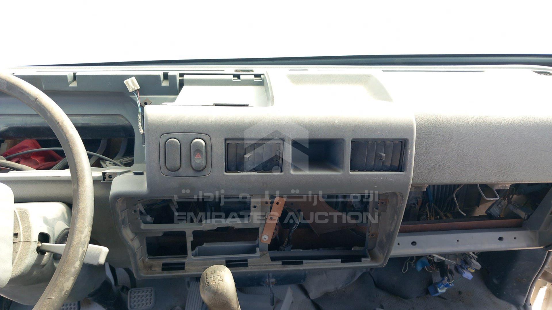 2014 MITSUBISHI L 300 VIN: JMYHNP13WEA700835