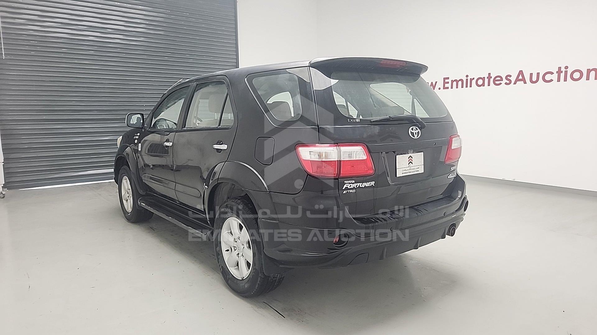 2011 TOYOTA FORTUNER VIN: MHFYX59GXB8018784