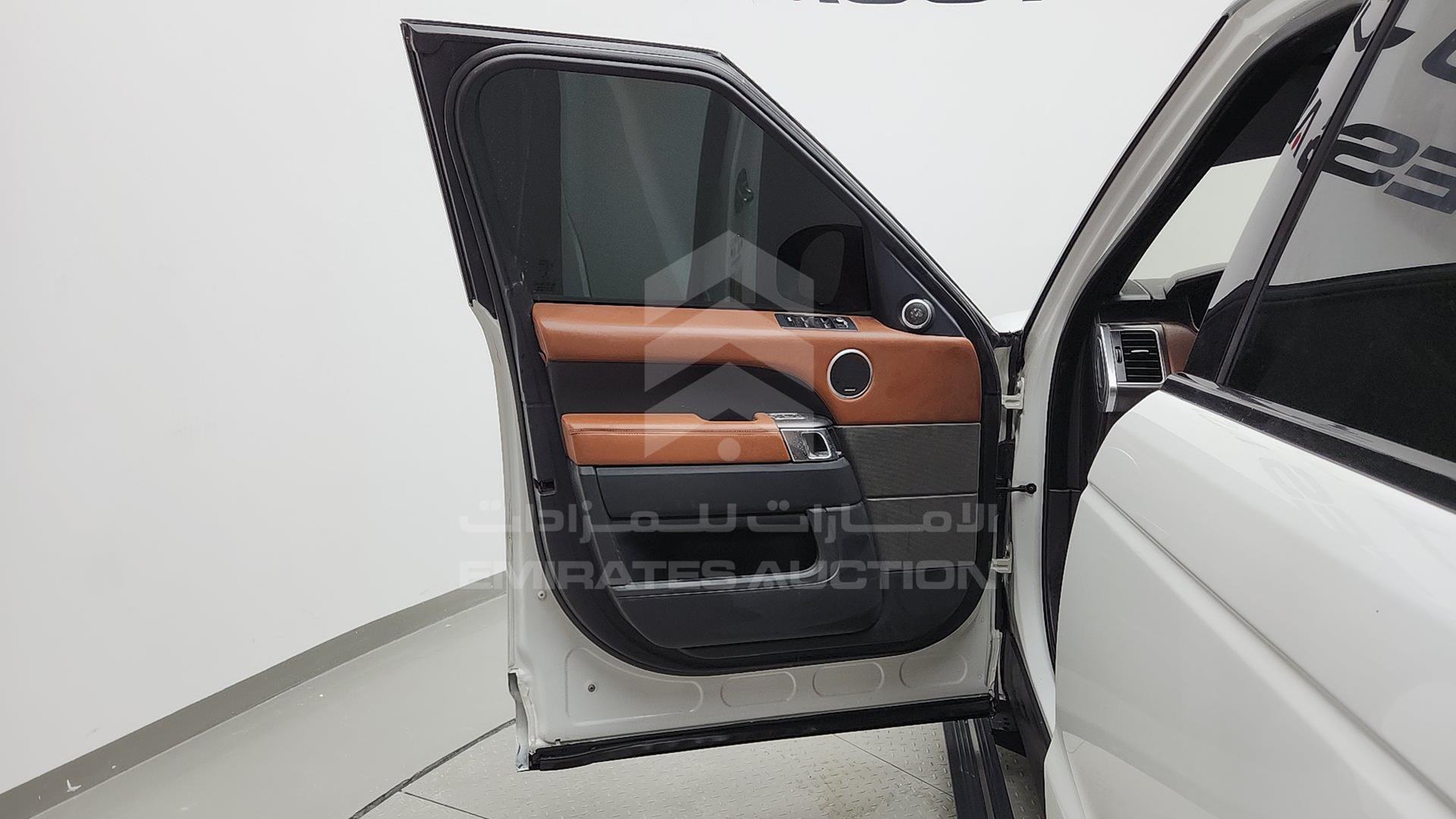 2014 RANGE ROVER SPORT VIN: SALWA2EF2EA302173