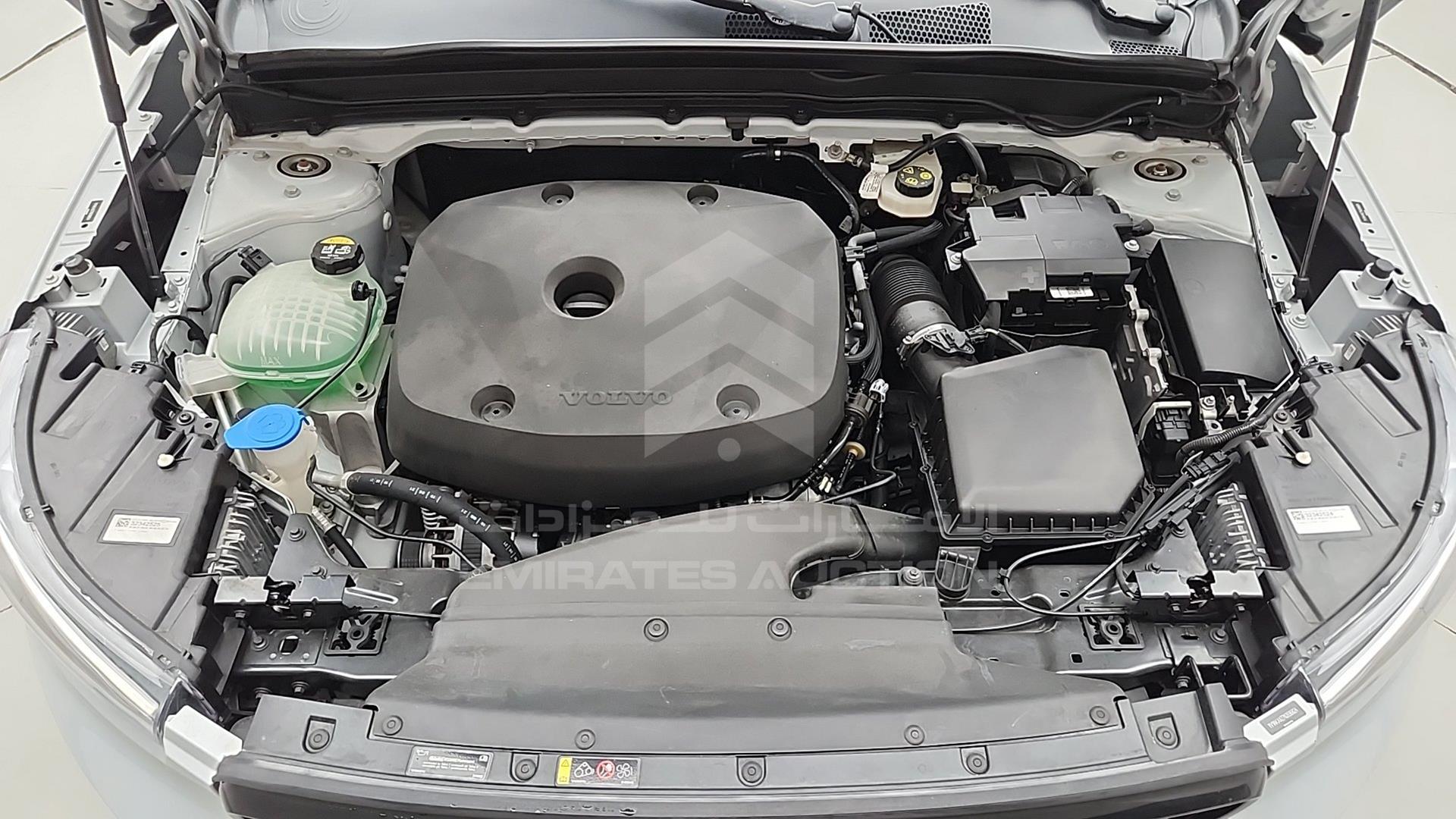 2022 VOLVO XC 40 VIN: YV1AKAXZ7N2696824
