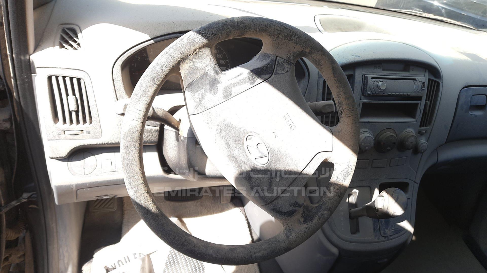 2011 HYUNDAI H1 VIN: KMJWA37R5BU239921