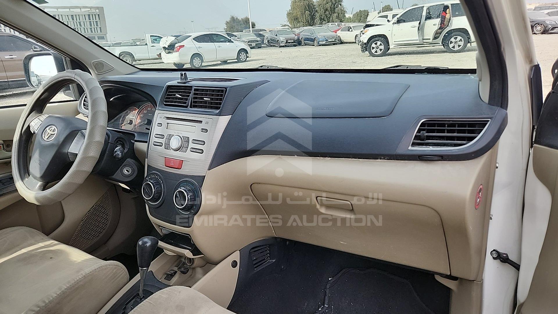 2015 TOYOTA AVANZA VIN: MHKMC13F8FK017338
