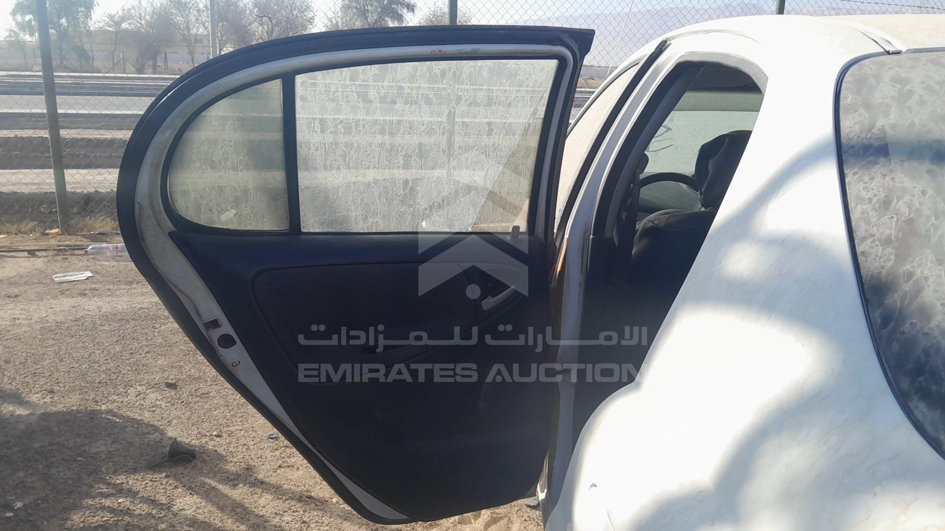 2004 TOYOTA ECHO VIN: JTDBW133640057456