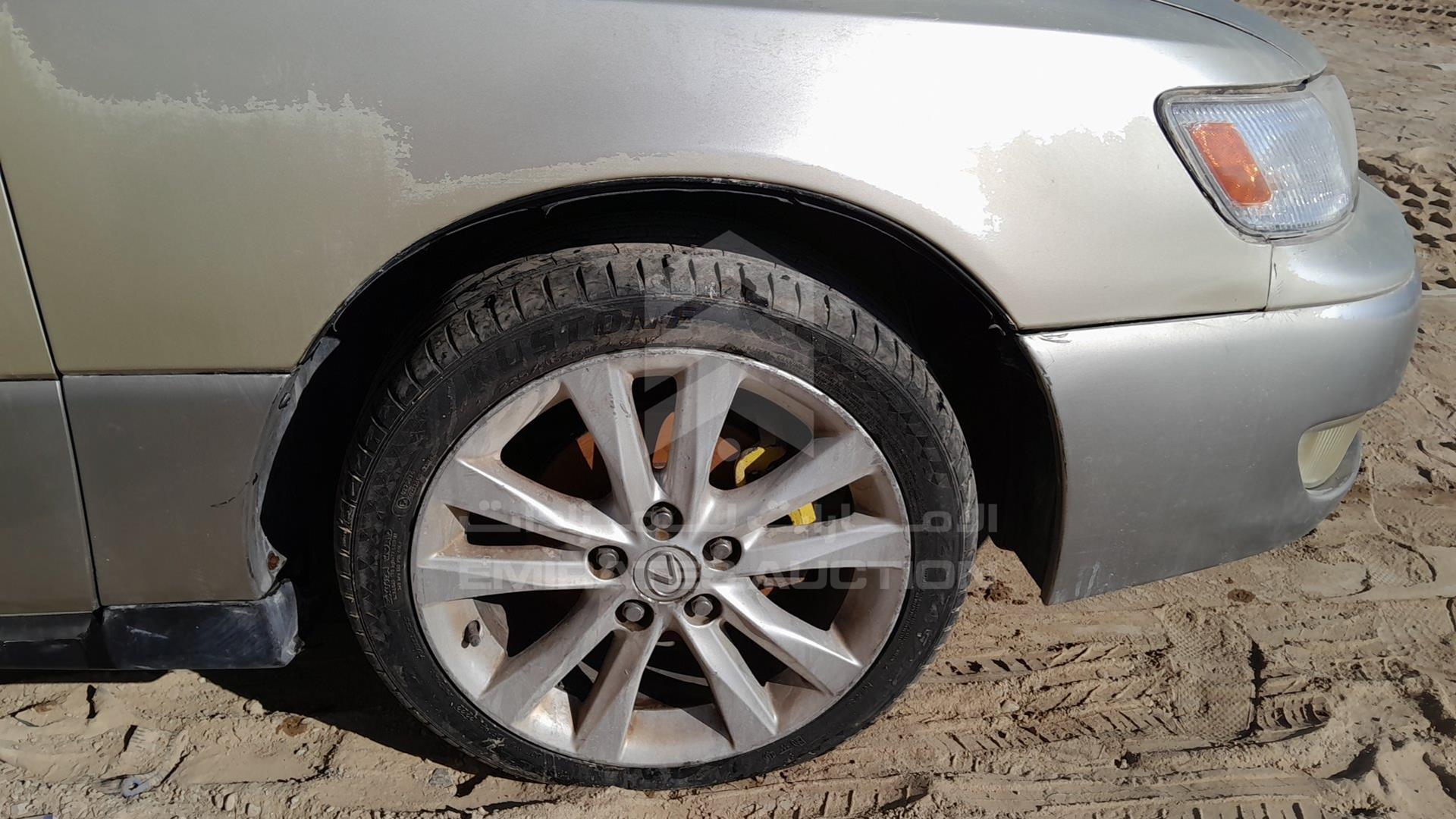 2001 LEXUS ES 300 VIN: JT8BF28G710302406