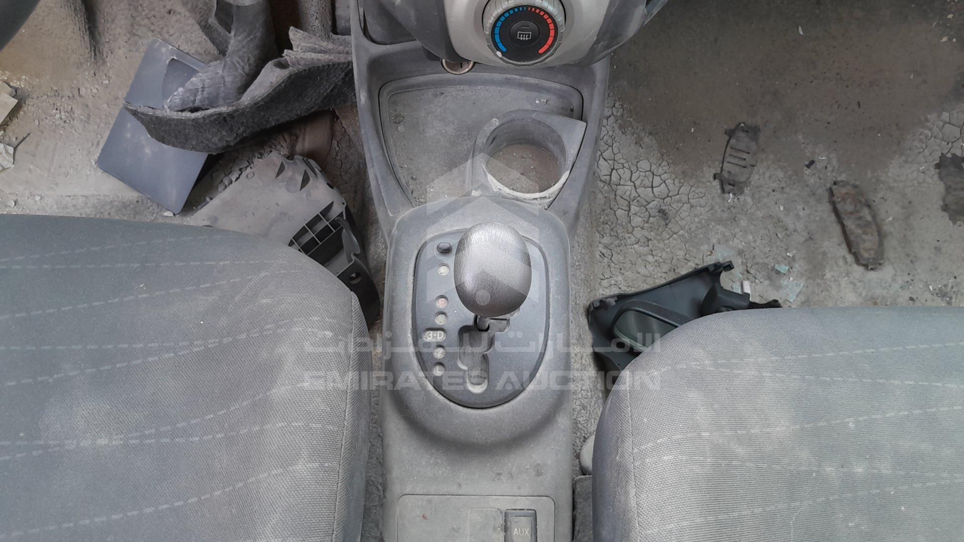 2007 TOYOTA YARIS VIN: JTDKW923675047131