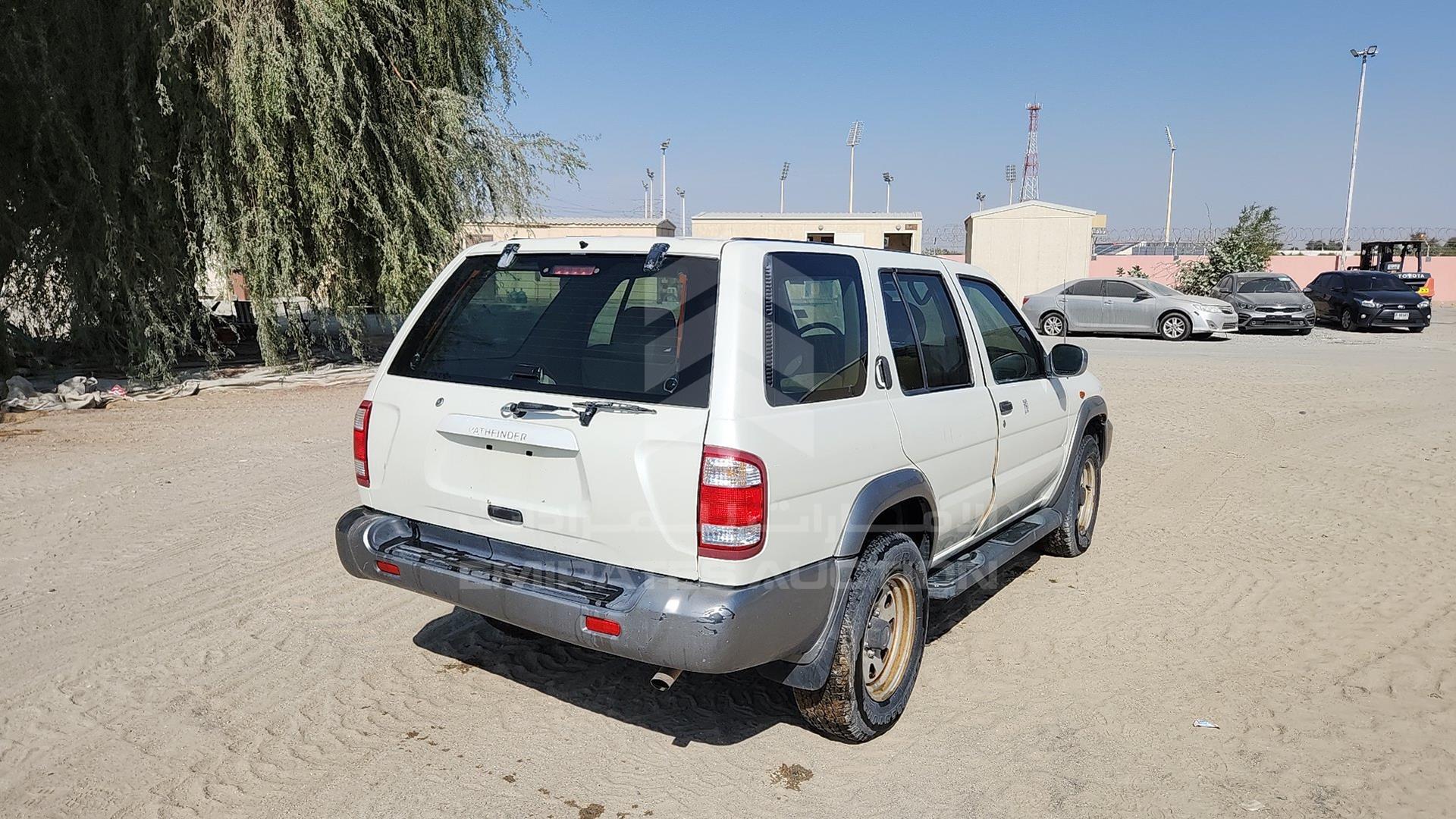 2002 NISSAN PATHFINDER VIN: JN8AR05Y22W523968