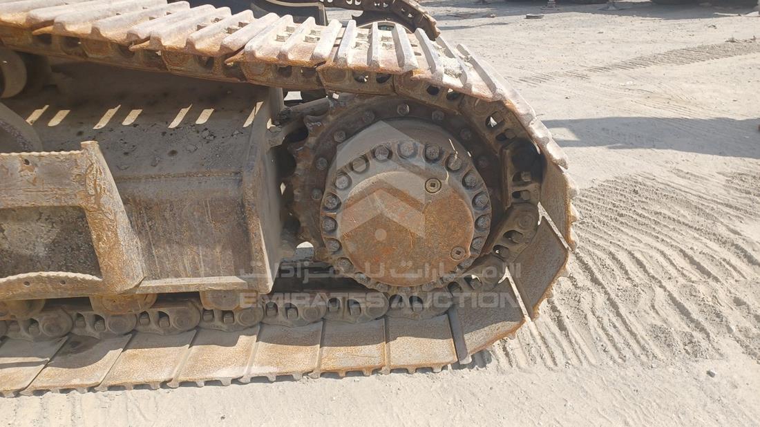 2020 CAT 340D2L — Front Right Tyre — Photo 37