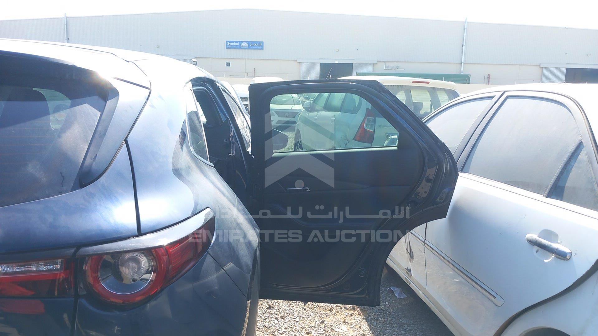 2023 MAZDA CX-30 VIN: JM7DMAW76P1215036