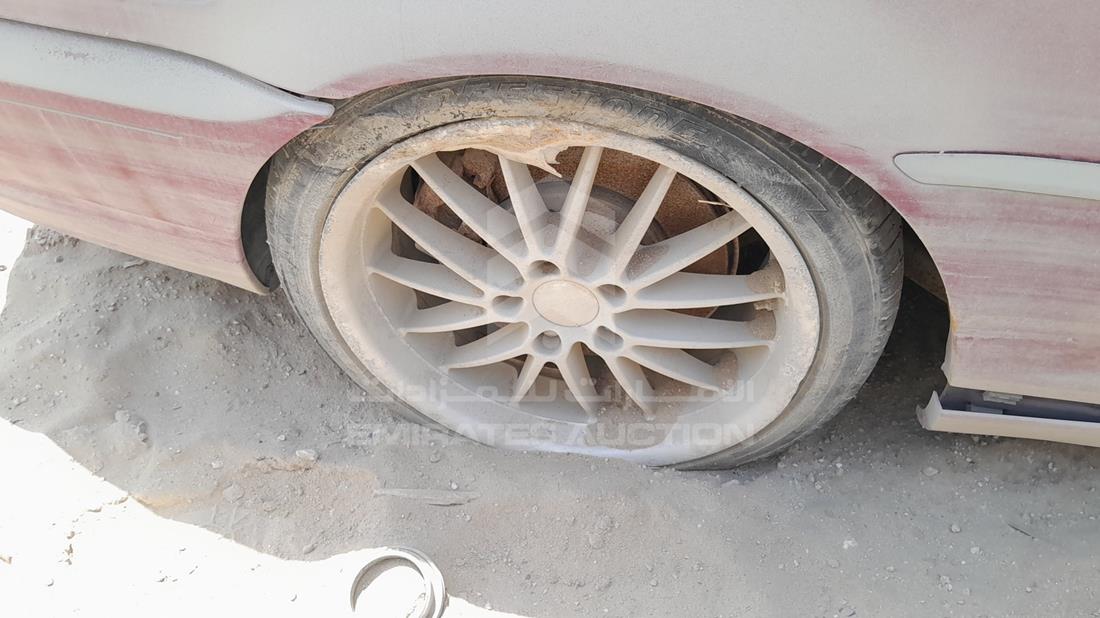 بي ام دبليو 330 2003 — الباب الخلفي الأيمن — صورة 23