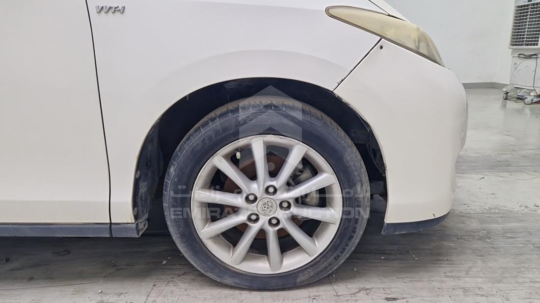 2015 Toyota Previa — Front Right Tyre — Photo 38