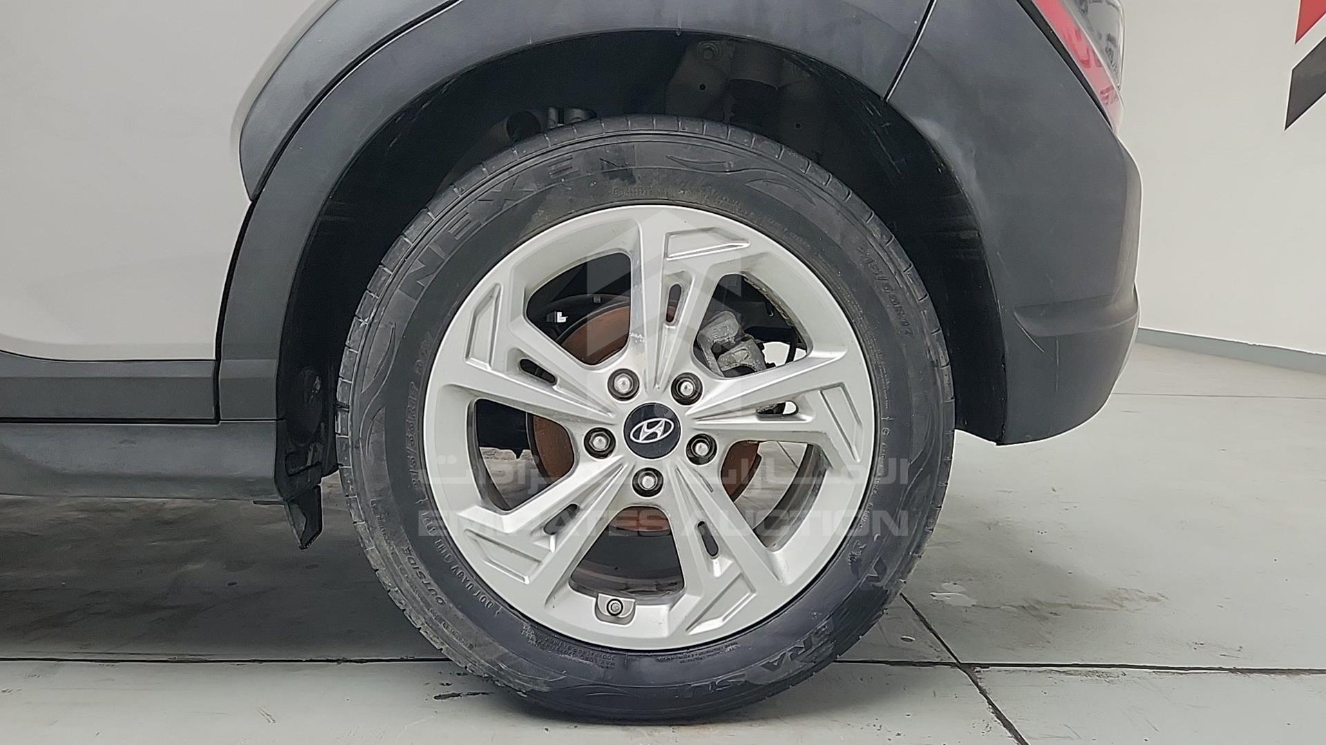 2022 HYUNDAI KONA VIN: KMHK281B3NU840464