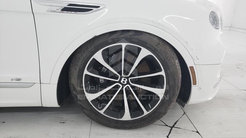 SJAAM2ZV0NC039794 Auction: EmiratesAuction Lot: 405218 SJAAM2ZV0NC039794 Bentley Bentayga 2022 WHITE Photo 25