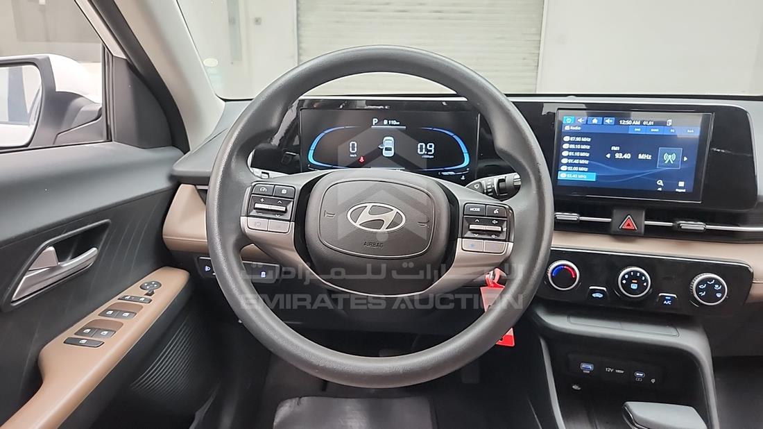 2025 Hyundai Accent — Steering & Mounted Controls — Photo 15