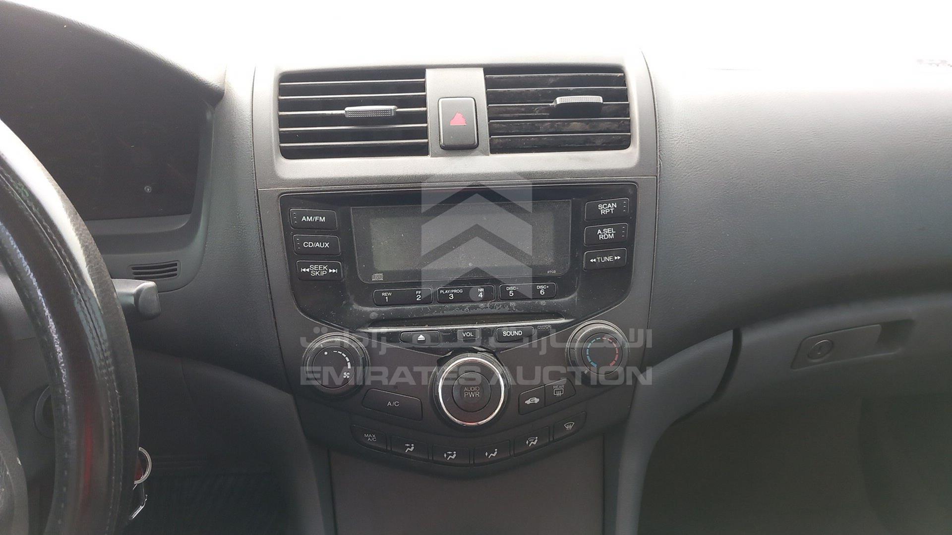 2004 HONDA ACCORD VIN: JHMCM56554C413780