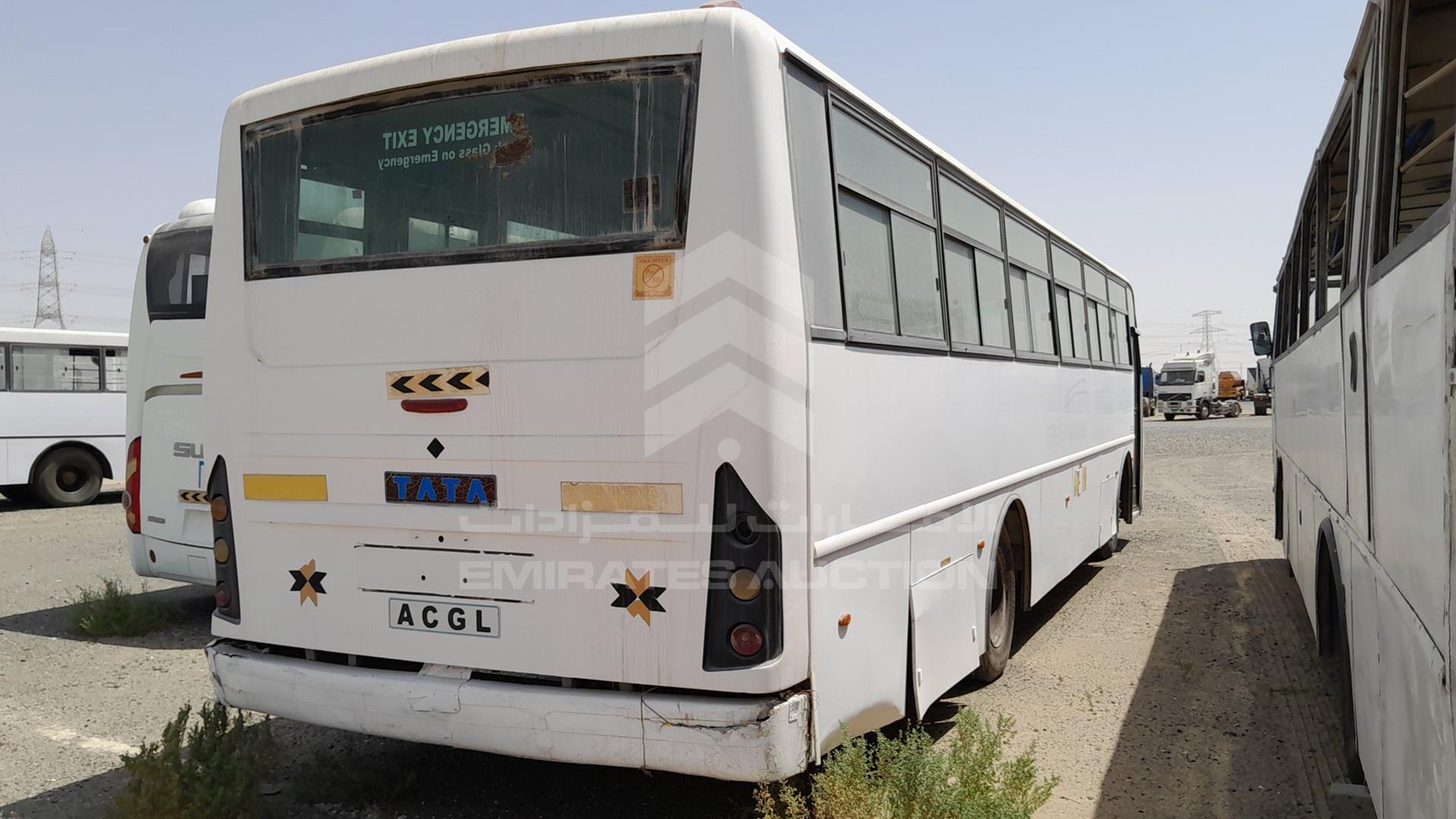 2016 TATA BUS VIN: MAT449253G0L01940