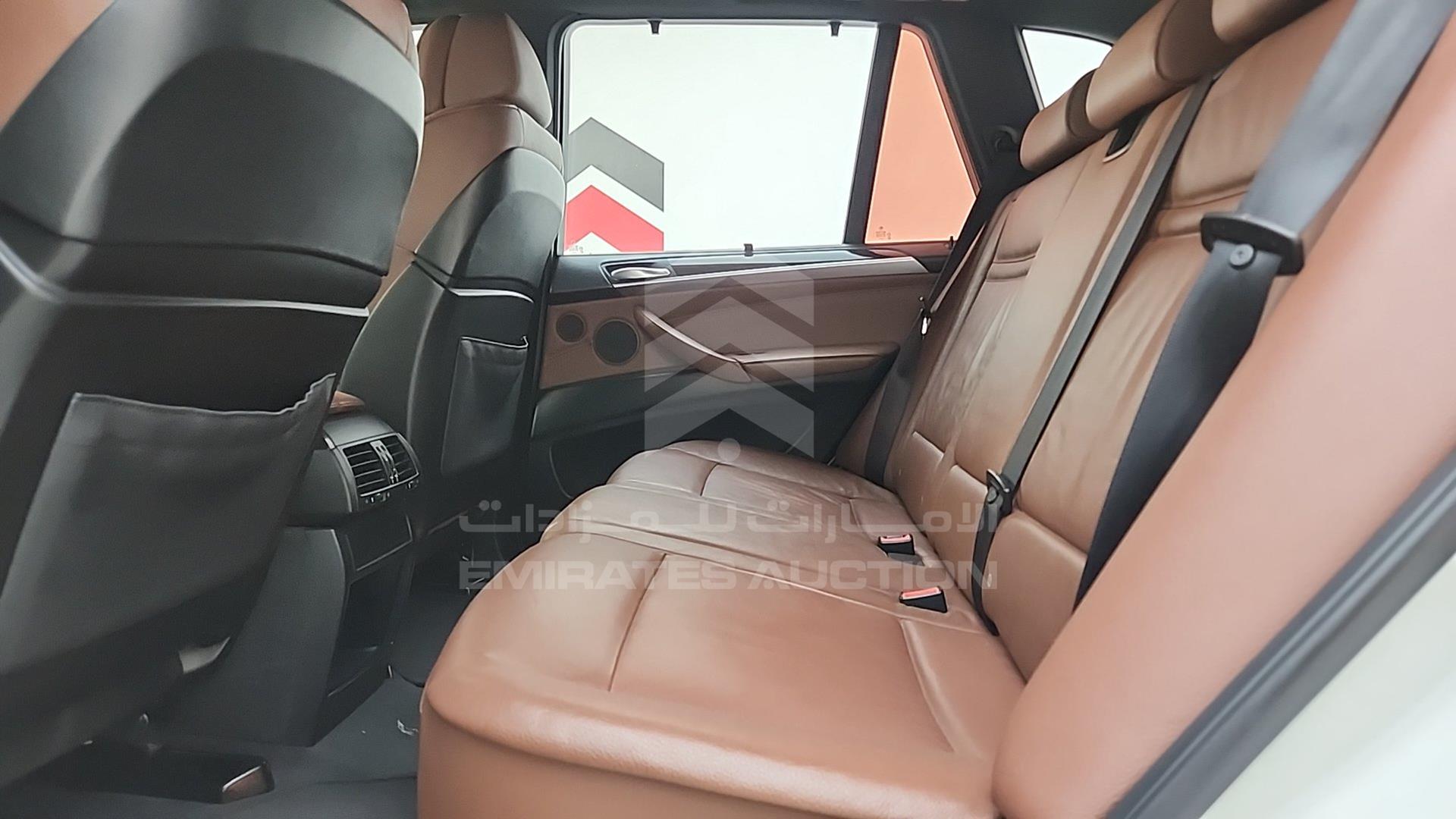2011 BMW X5 VIN: WBAZV8103BL392685