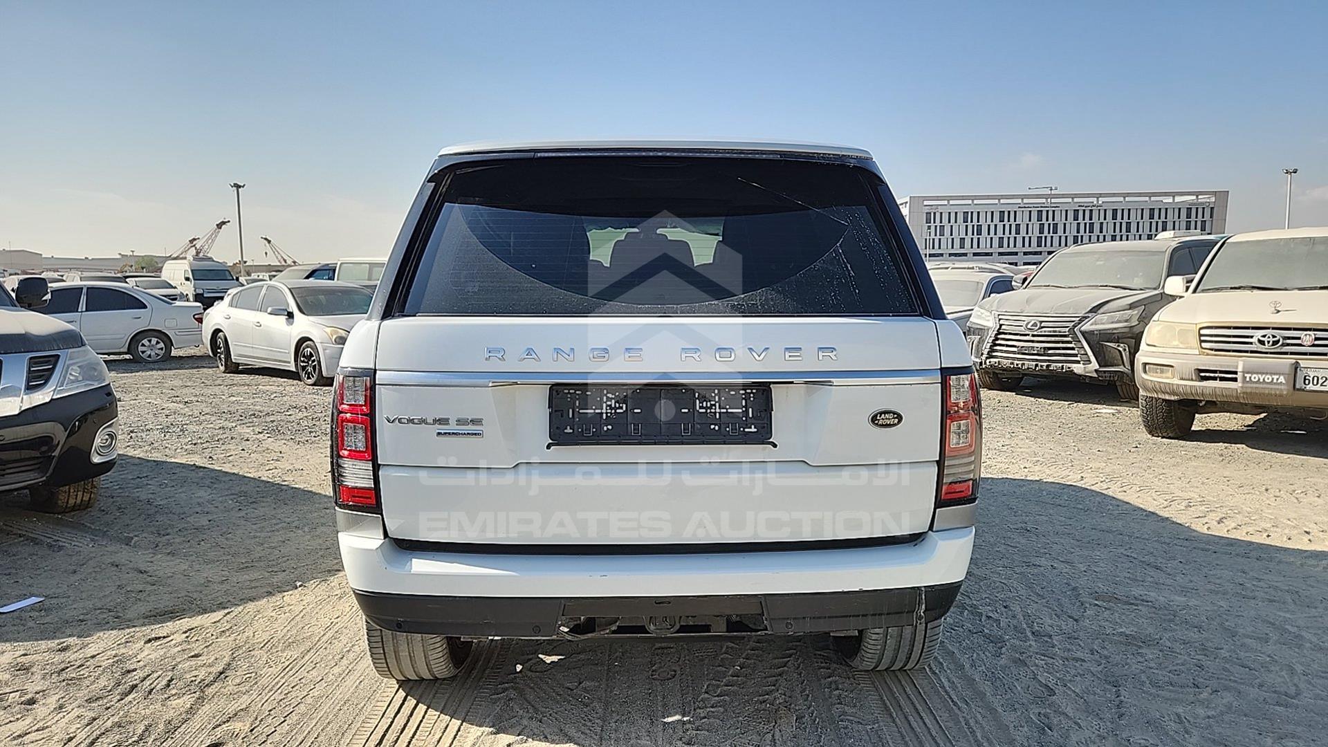 2015 RANGE ROVER VOGUE VIN: SALGA2EF8FA203086