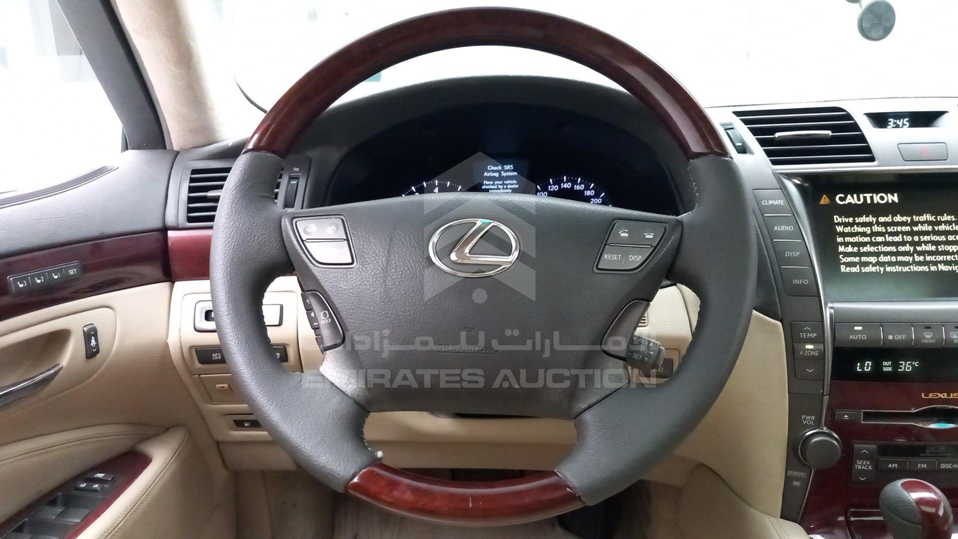2009 LEXUS LS 460 L VIN: JTHGL46F205027078
