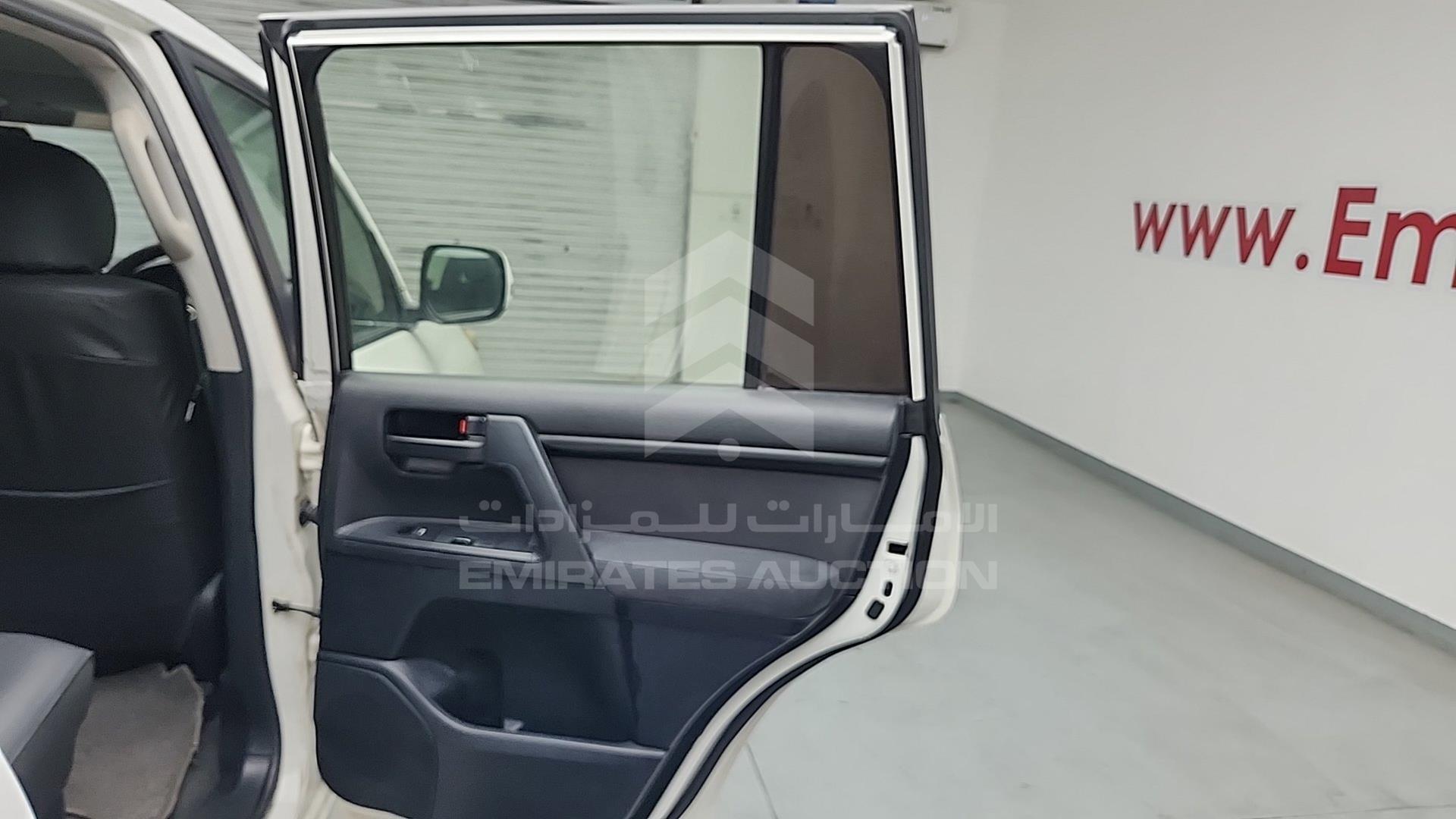 2014 TOYOTA LC 200 VIN: JTMHV09J404134874