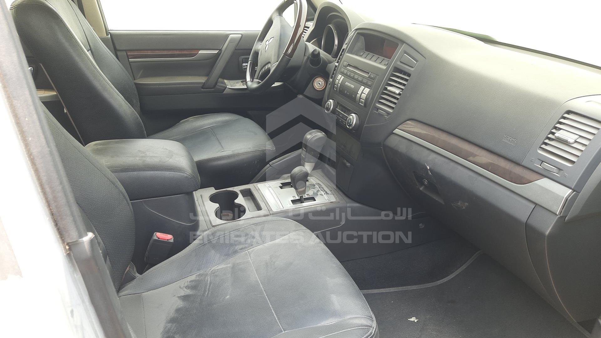2013 MITSUBISHI PAJERO VIN: JMYLRV95WDJ708321
