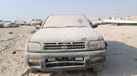 1996 Nissan Pathfinder — Full Front View — Photo 1 — Thumbnail
