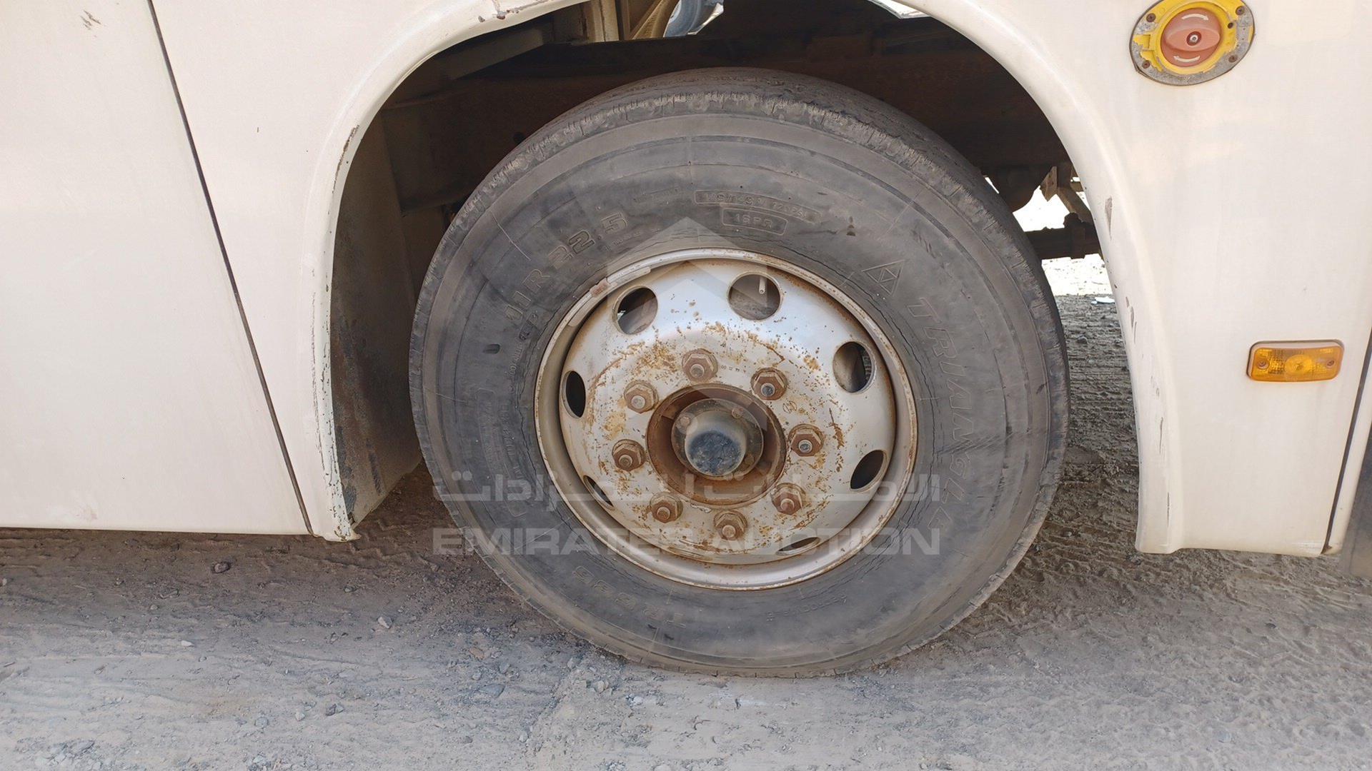 2010 HIGER BUS VIN: LKLR1FSD5AB548644