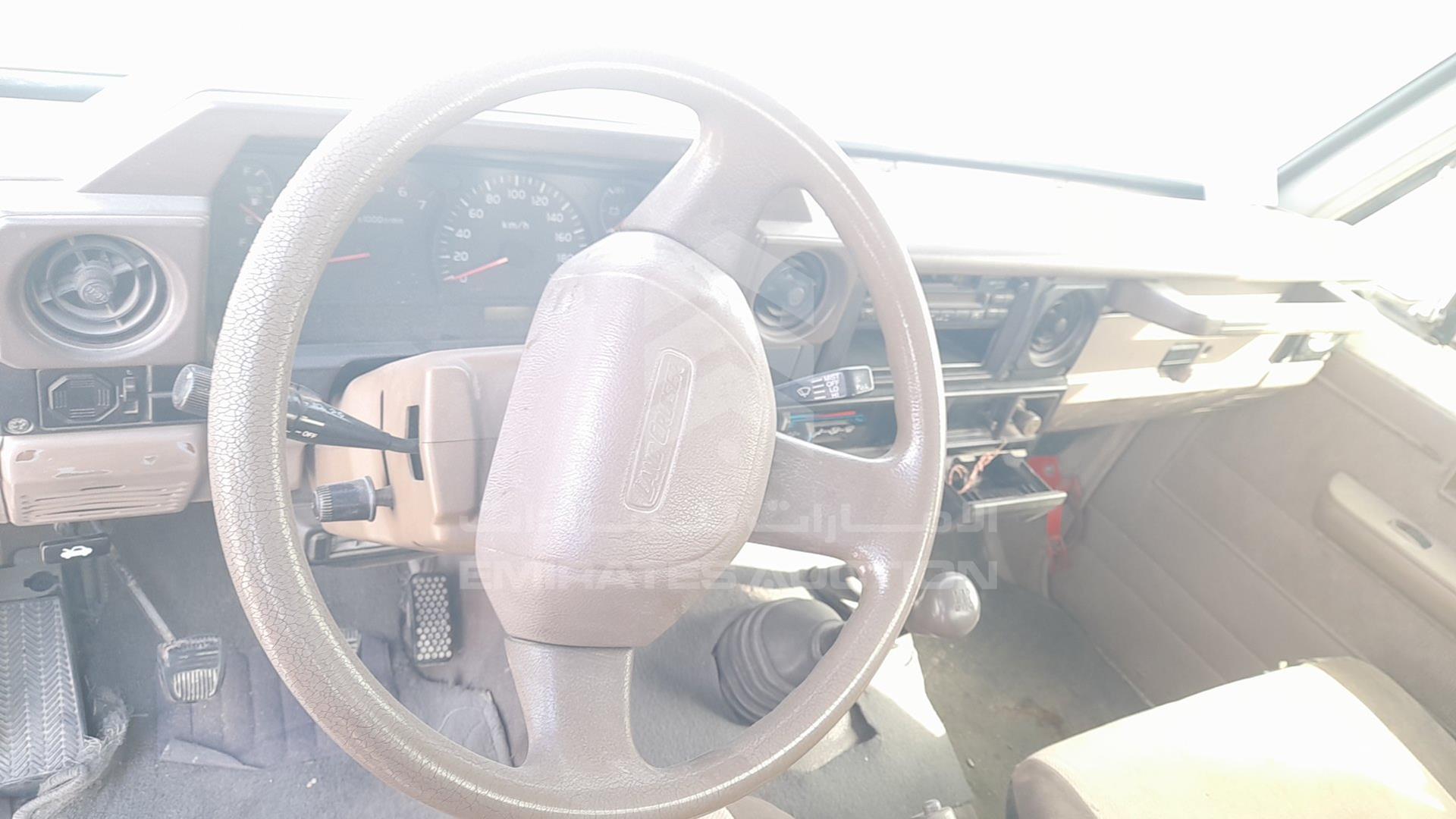2001 TOYOTA LAND CRUISER PICKUP VIN: JTFLJ73J416005814
