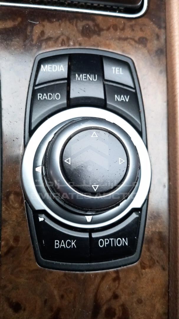 2013 BMW 730 VIN: WBAYE2109DDZ45880