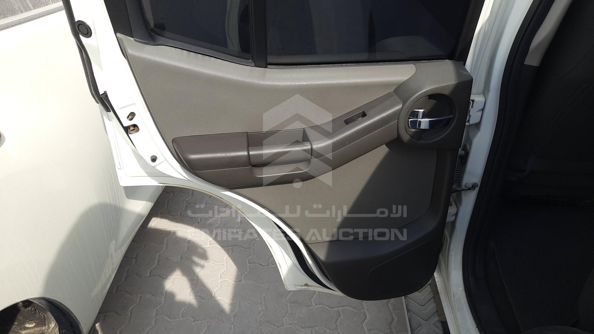 2014 NISSAN XTERRA VIN: 5N1AN0N66EN801671