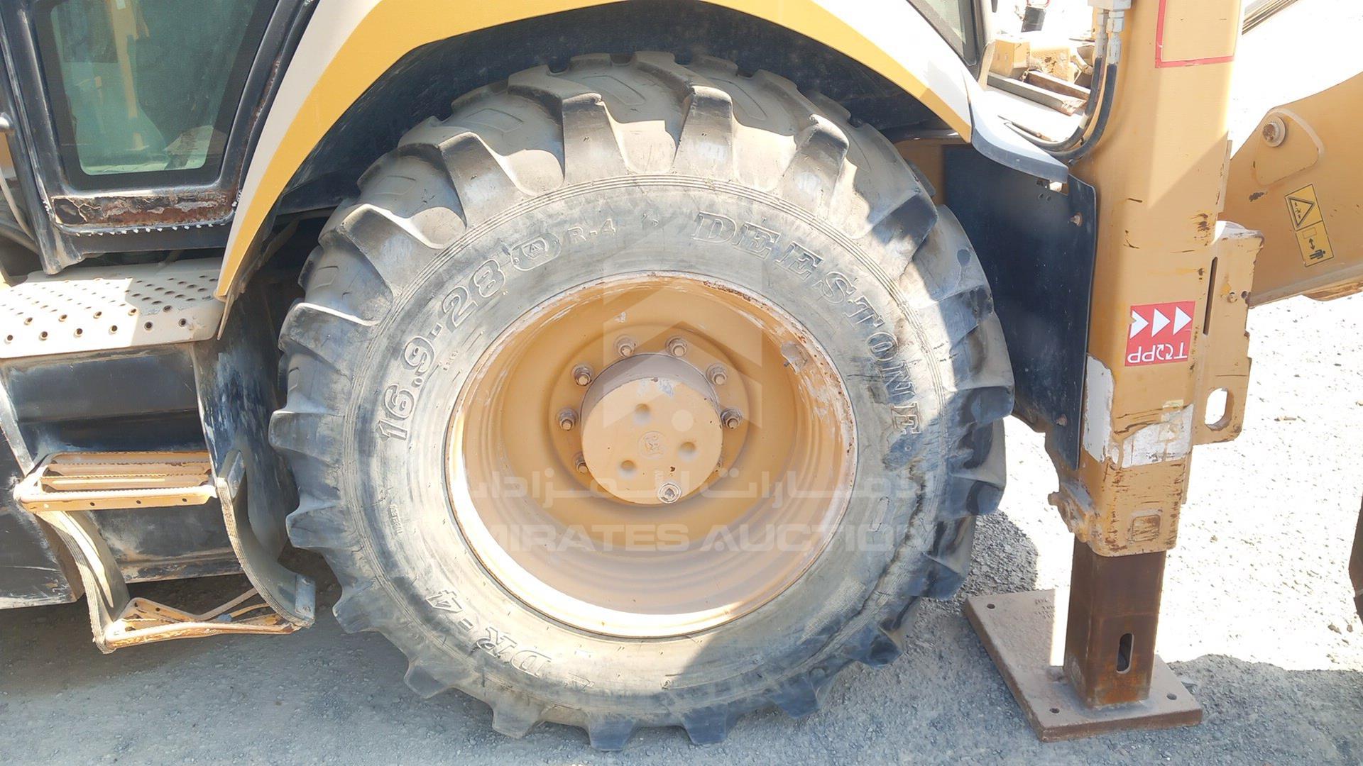 2016 CATERPILLAR 422F VIN: CAT0422FPLYF00460