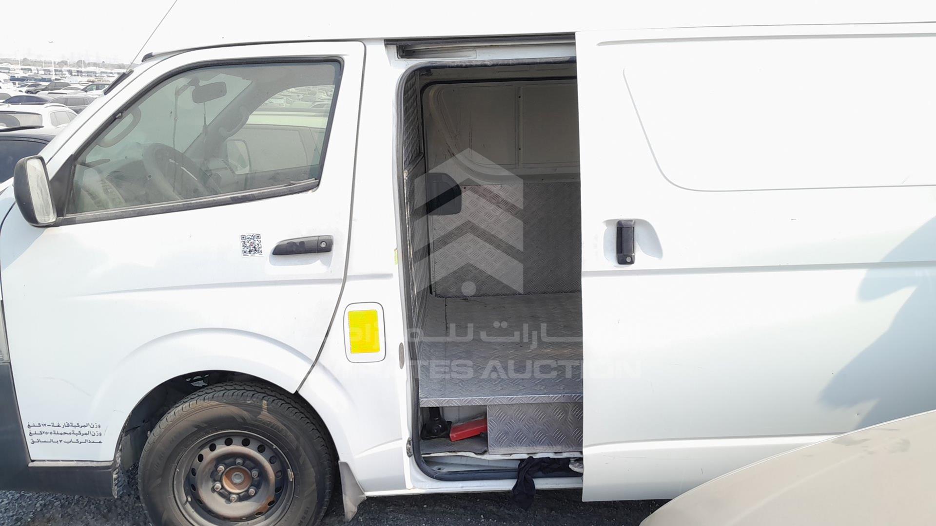 2013 TOYOTA HIACE VIN: JTFHX02P7D0075333