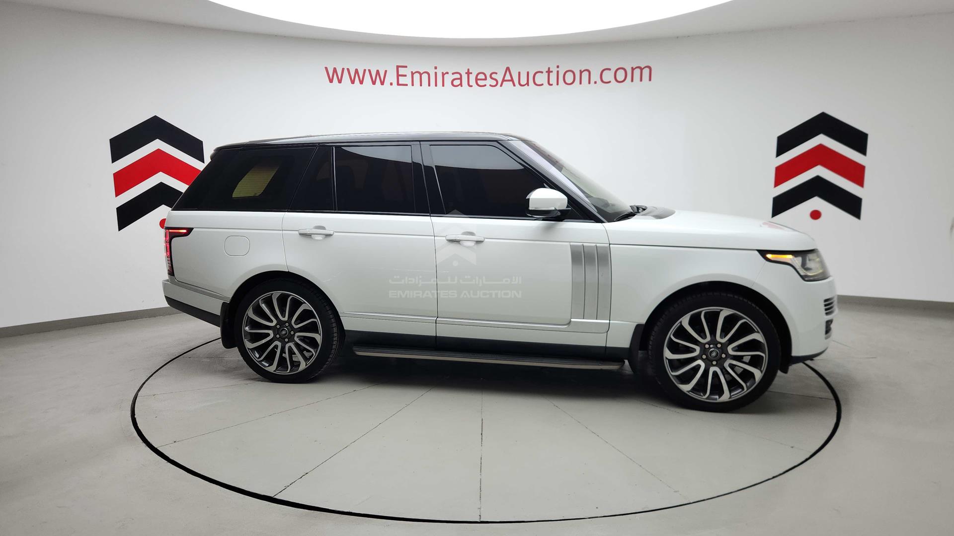 2016 RANGE ROVER VOGUE VIN: SALGA2DF3GA298871
